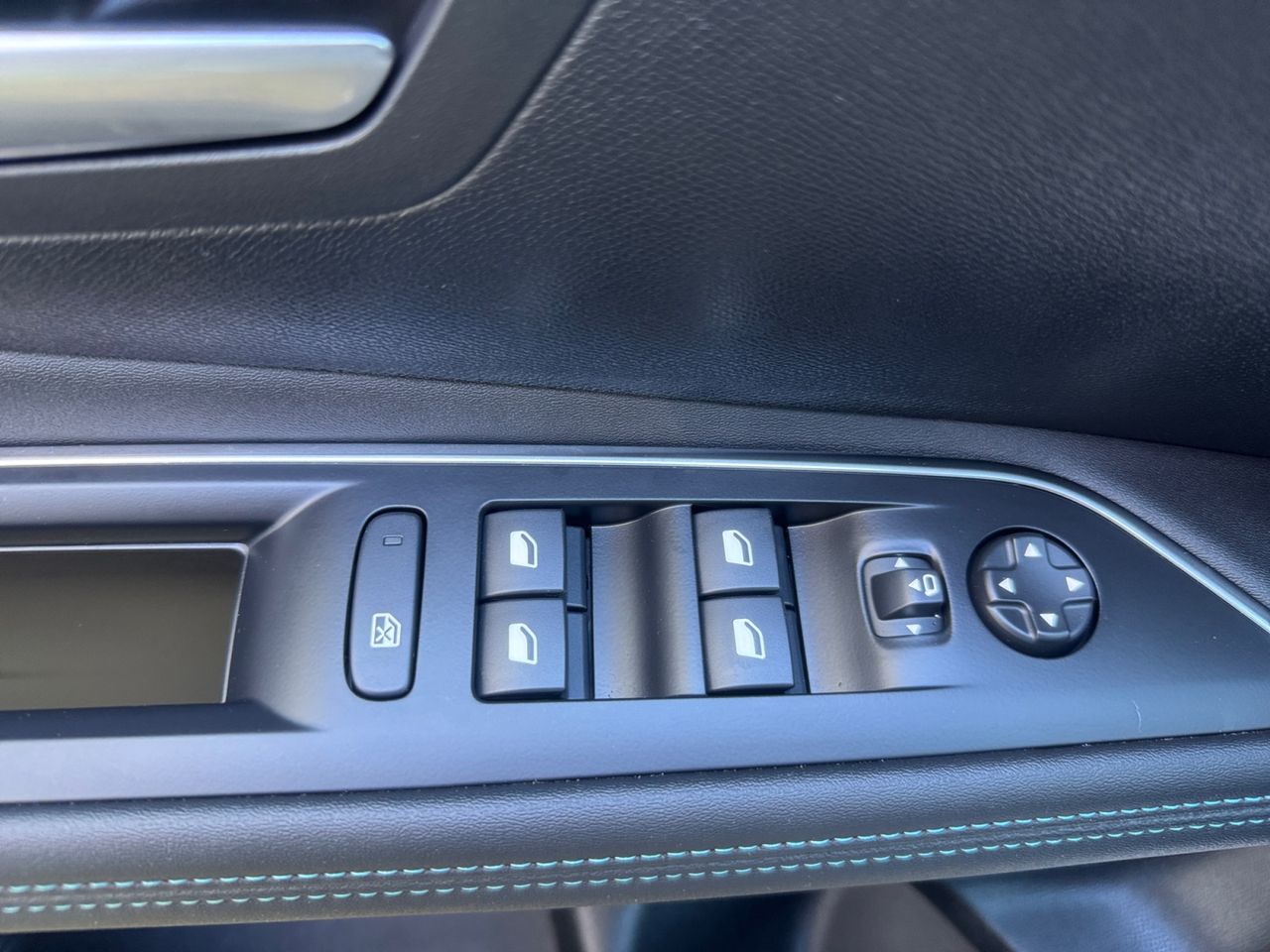 Peugeot 3008 Hybrid ALLURE PACK PLUG IN HYBRID 225 e EAT8 - Foto 2