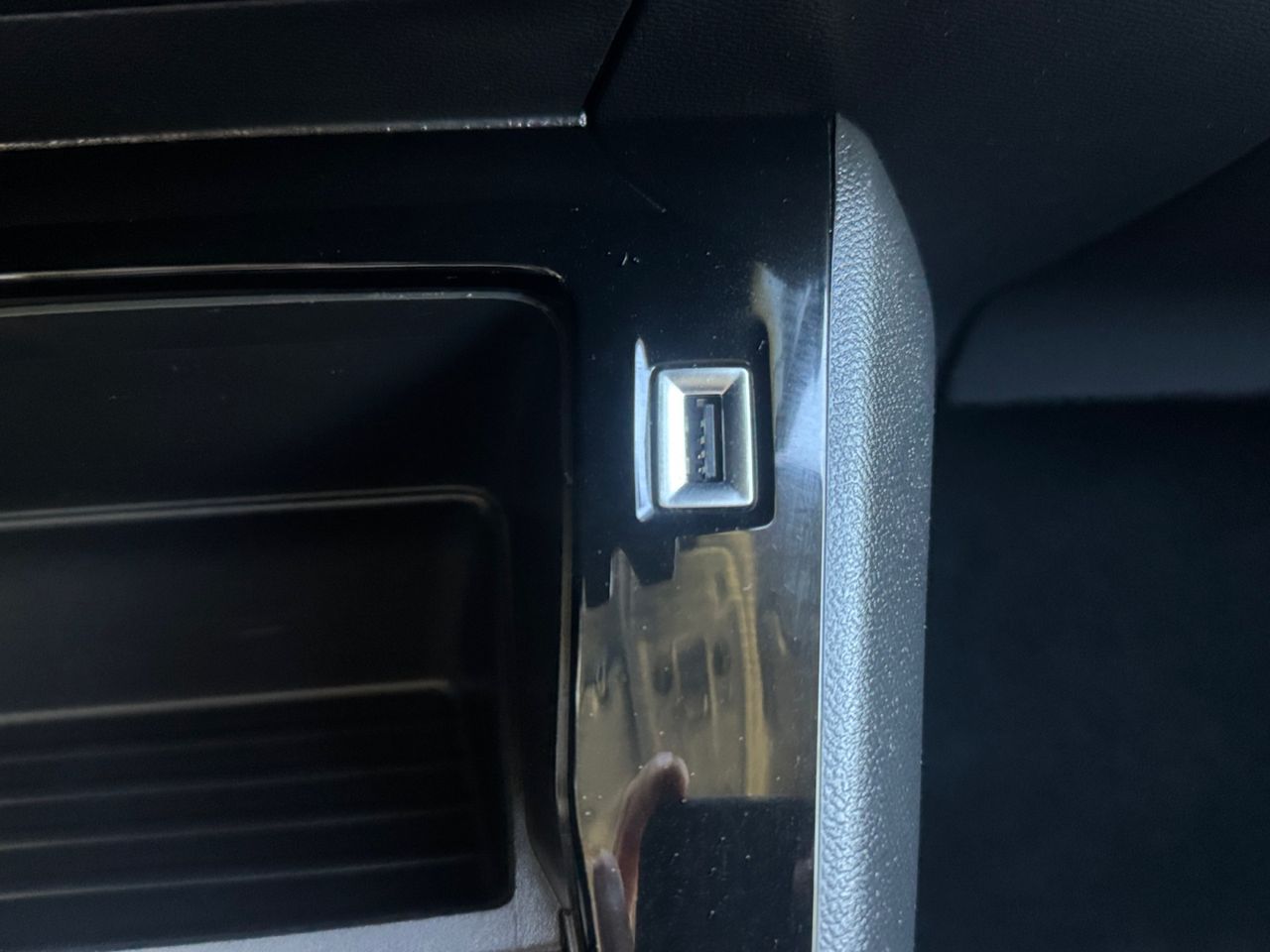 Peugeot 208 ACTIVE BLUE HDI 100 CV - Foto 2