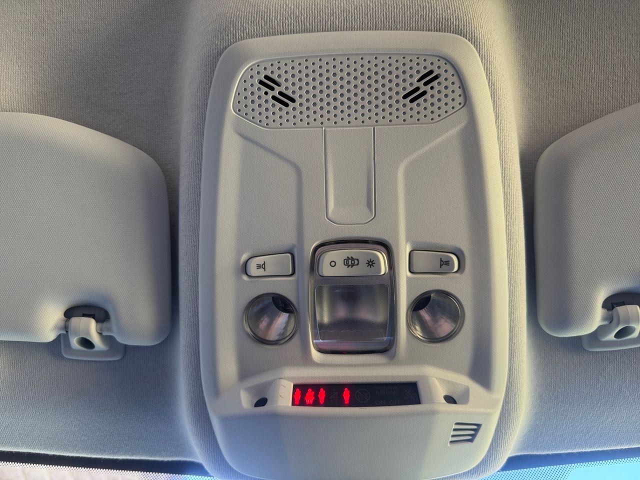 Peugeot 208 ACTIVE BLUE HDI 100 CV - Foto 2