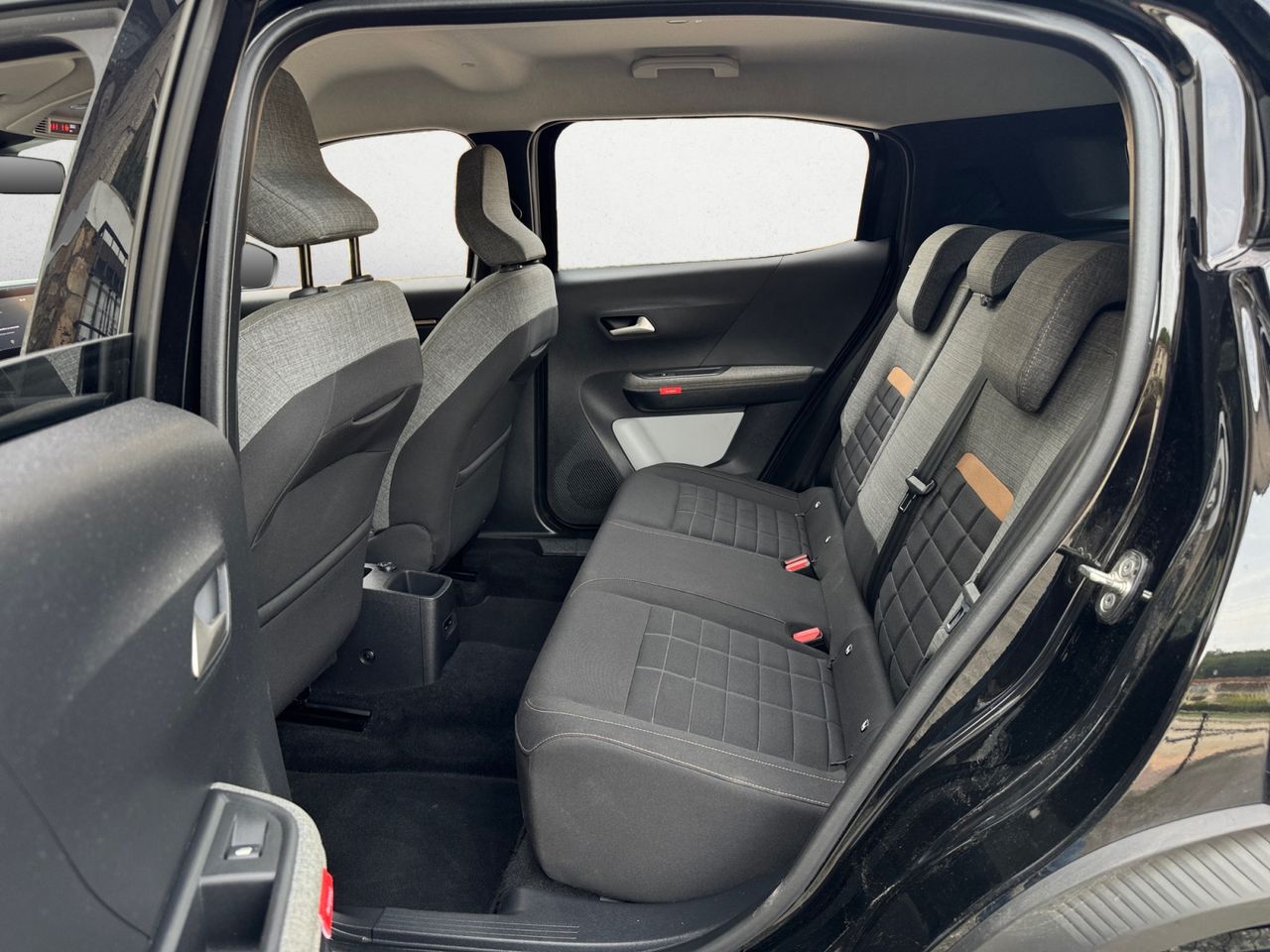 Citroën C3 Aircross TURBO 100 S&S 6V PLUS - Foto 2