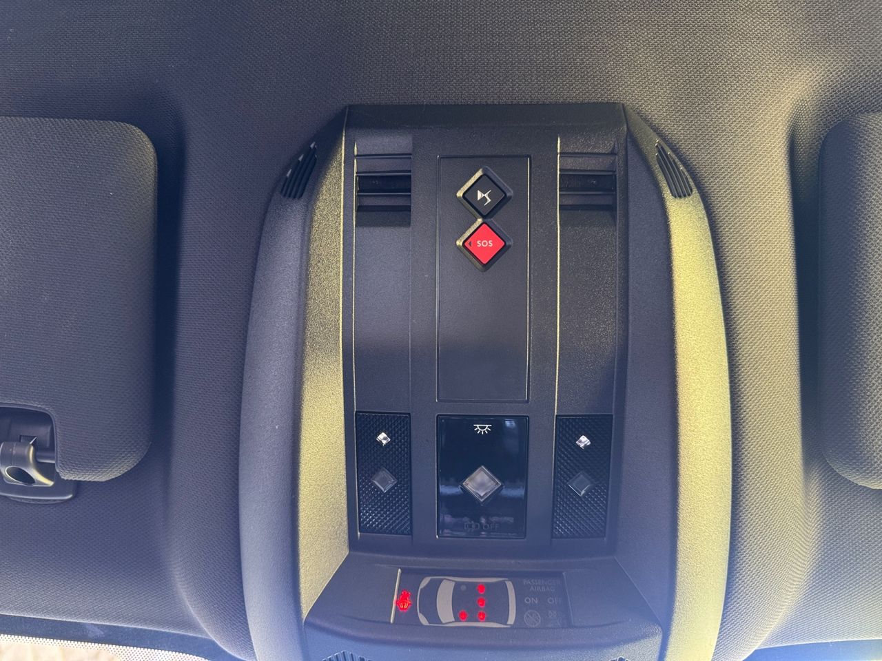 DS DS 7 Crossback BLUE HDI 180 AUT PERFORMANCE - Foto 2