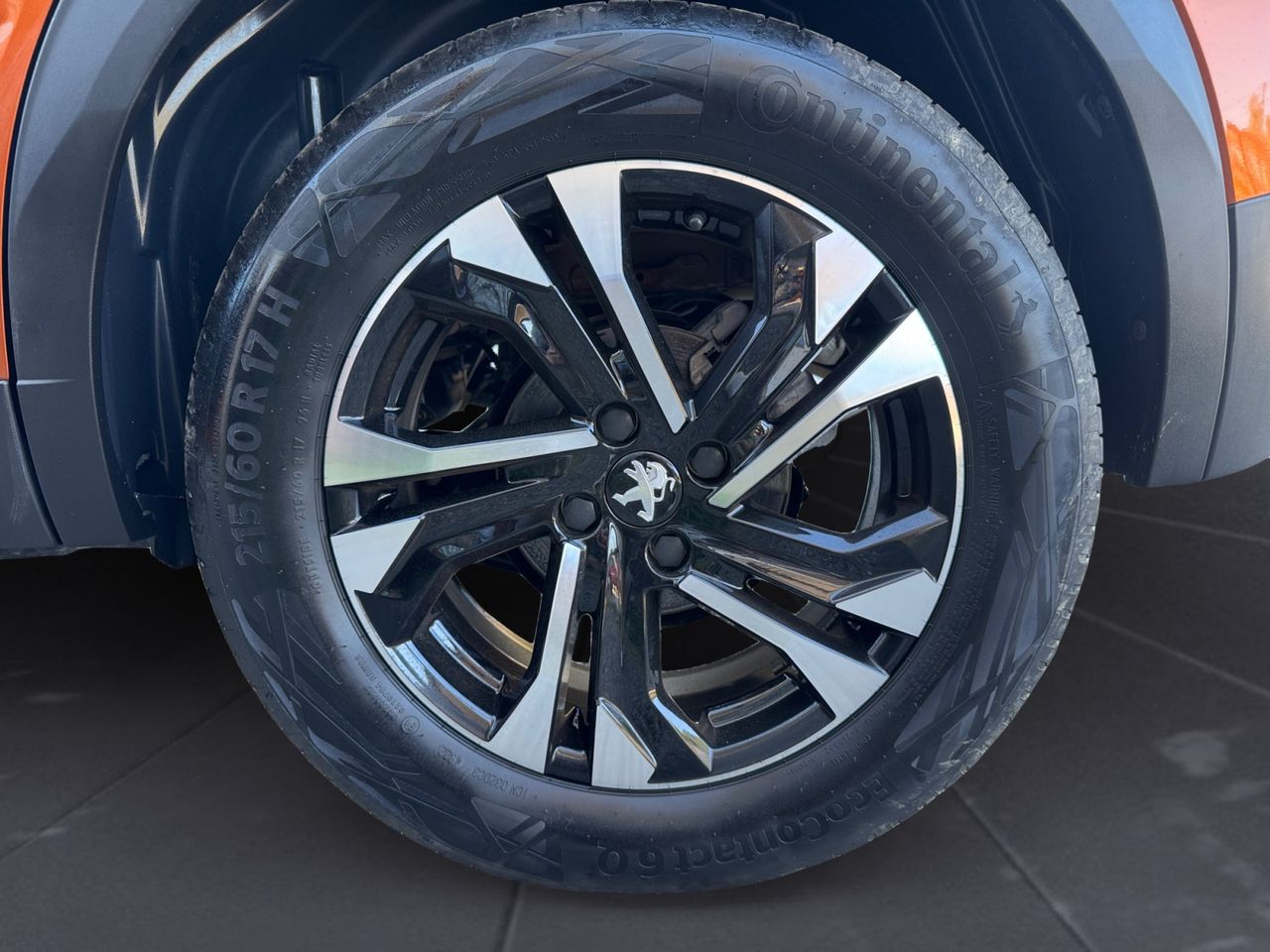 Peugeot 2008 GT PURE TECH 130 CV 6VEL MAN - Foto 2