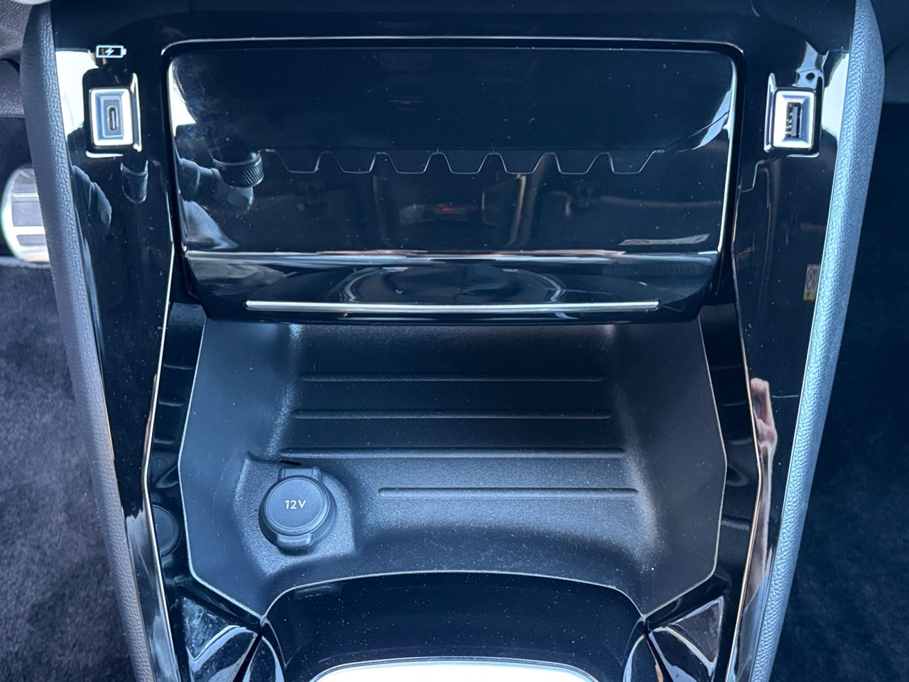 Peugeot 2008 GT PURE TECH 130 CV 6VEL MAN - Foto 2