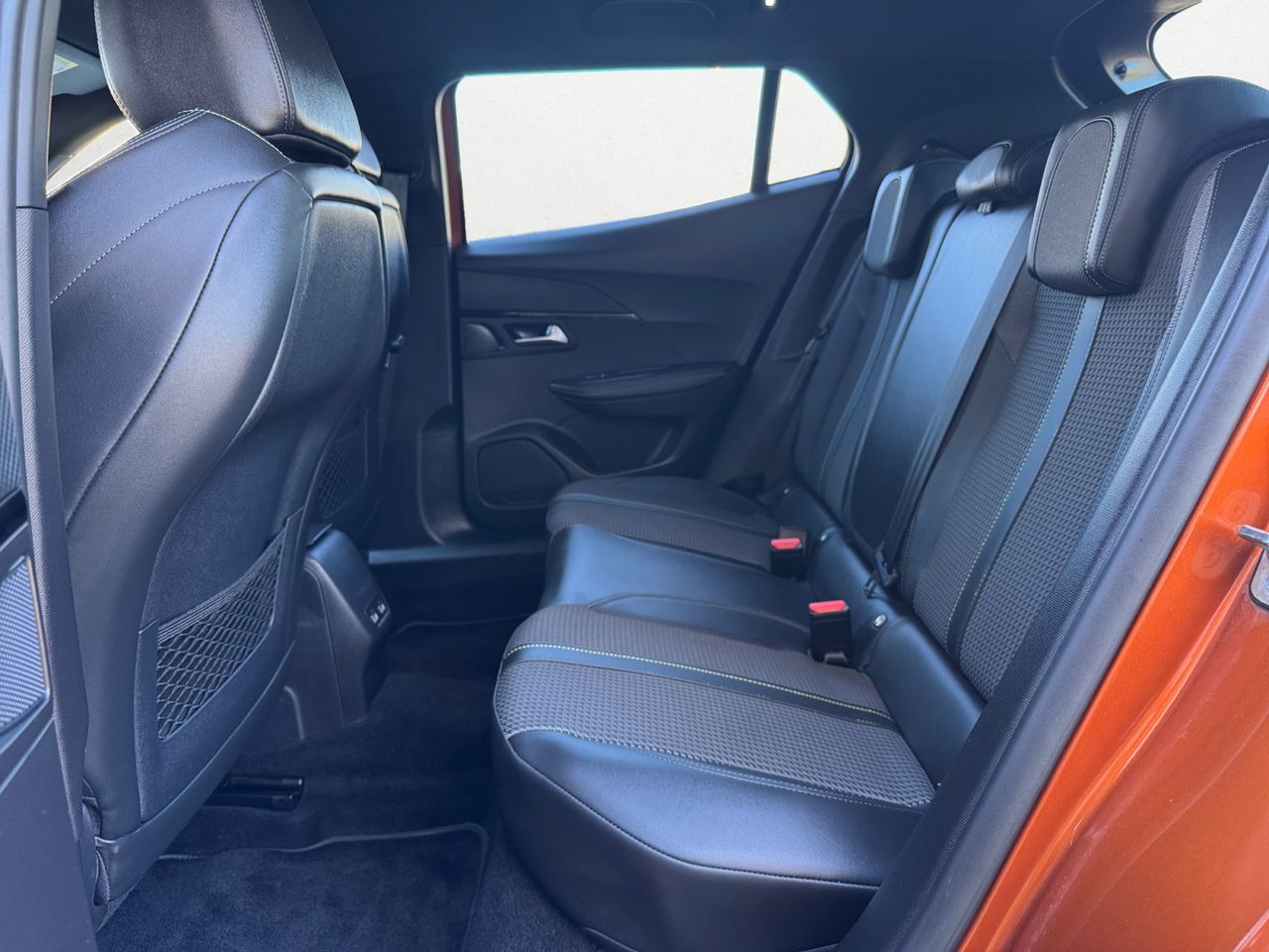 Peugeot 2008 GT PURE TECH 130 CV 6VEL MAN - Foto 2