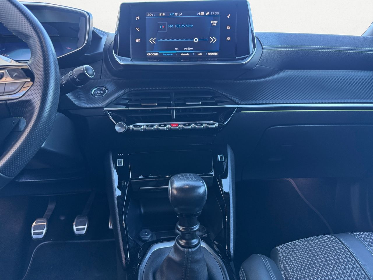 Peugeot 2008 GT PURE TECH 130 CV 6VEL MAN - Foto 2