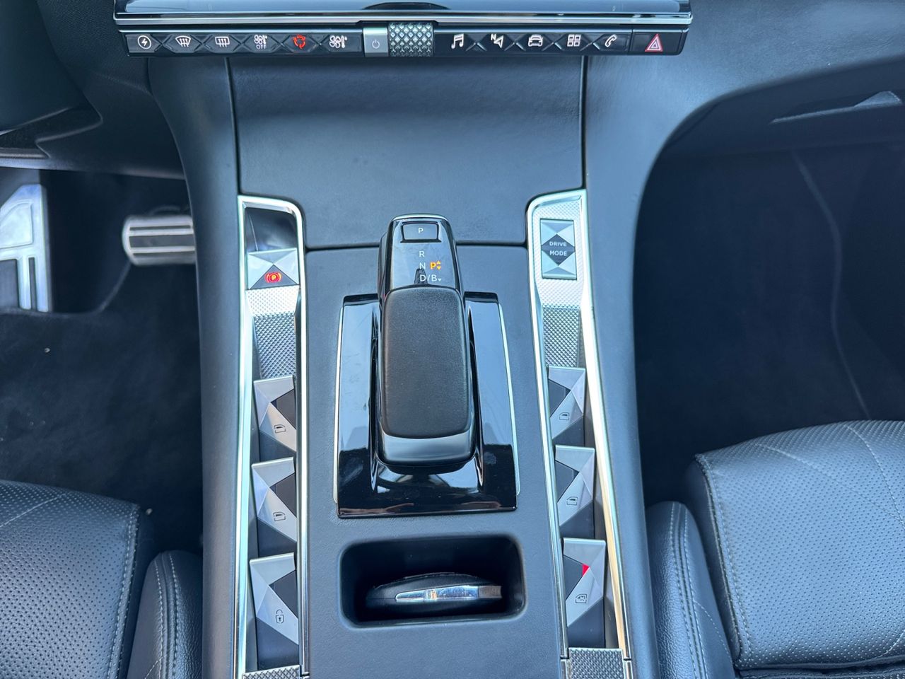 DS DS 7 Crossback E TENSE 225 LIGNE NOIRE - Foto 2