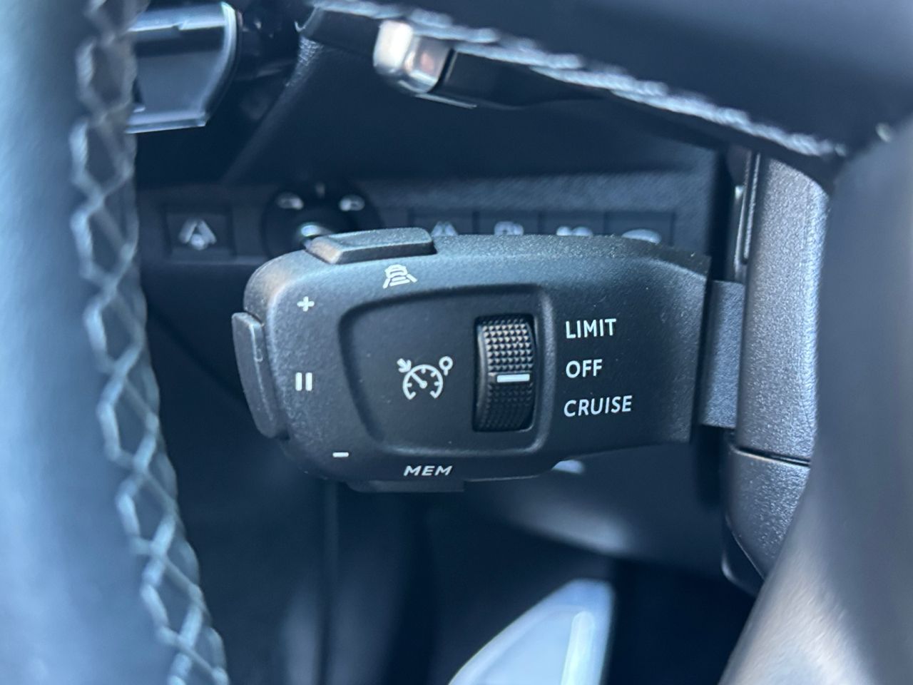 DS DS 7 Crossback E TENSE 225 LIGNE NOIRE - Foto 2