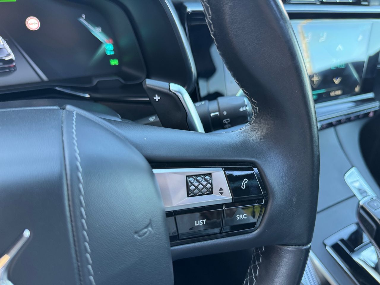 DS DS 7 Crossback E TENSE 225 LIGNE NOIRE - Foto 2