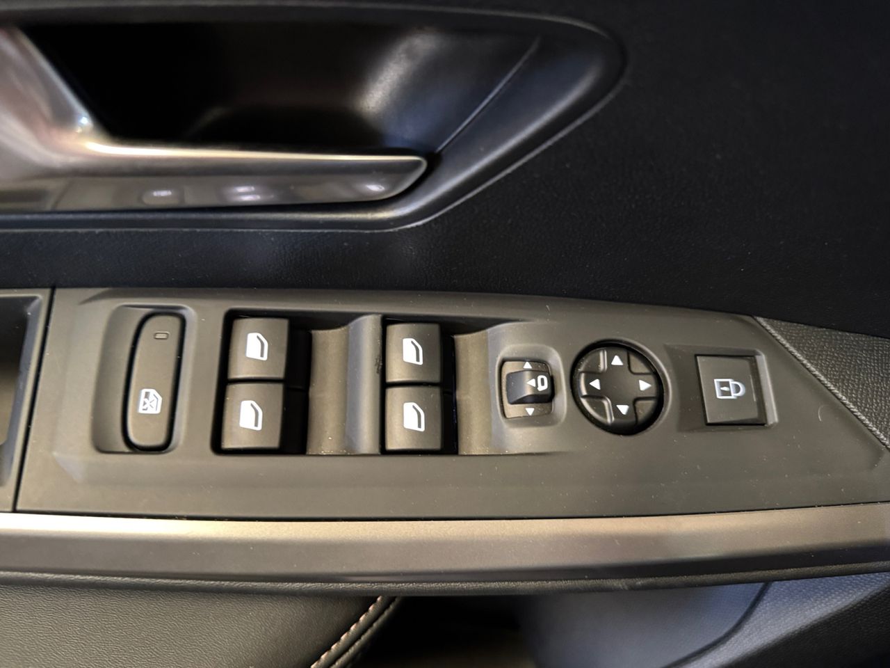 Peugeot 3008 Hybrid ALLURE HYBRID 136 e DCS6 - Foto 2