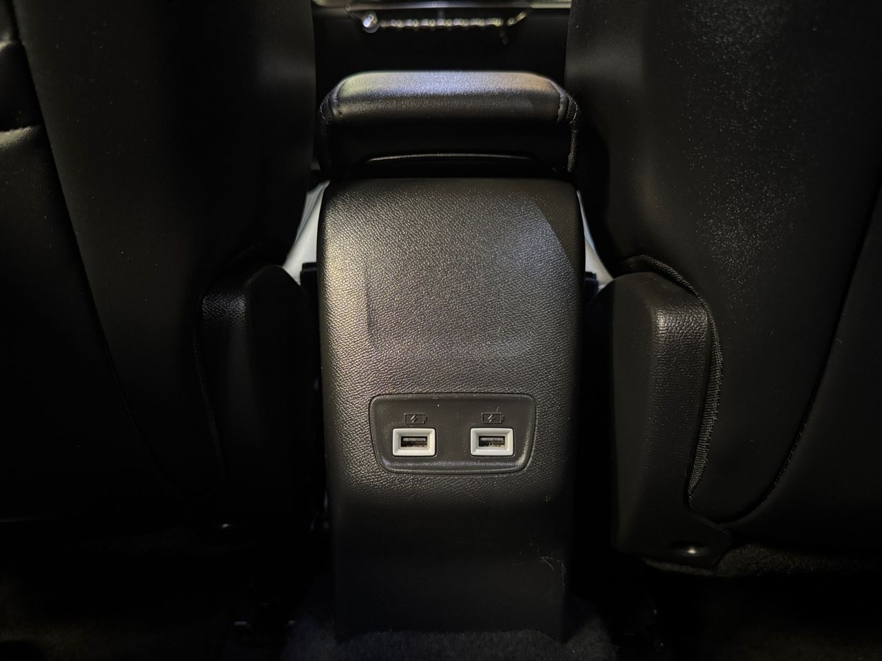 Peugeot 2008 ALLURE BLUE HDI 130 CV EAT8 - Foto 2