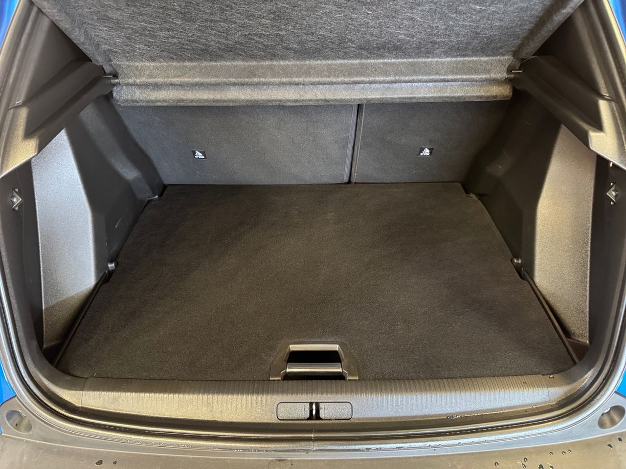 Peugeot 2008 ALLURE BLUE HDI 130 CV EAT8 - Foto 2