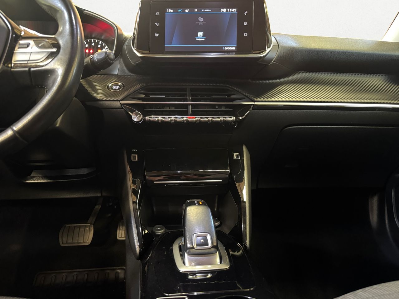 Peugeot 2008 ALLURE BLUE HDI 130 CV EAT8 - Foto 2