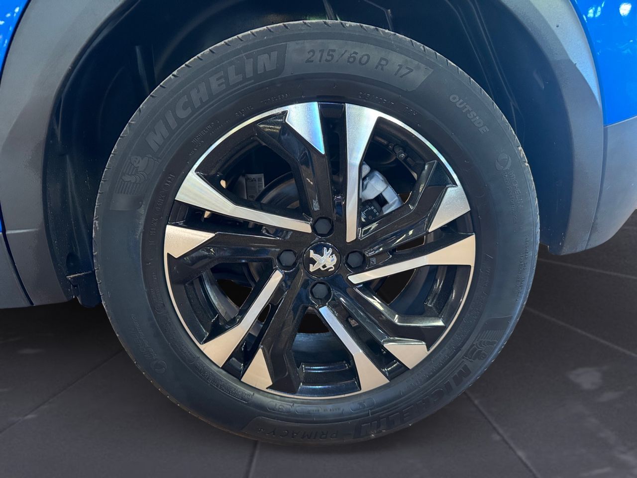 Peugeot 2008 ALLURE BLUE HDI 130 CV EAT8 - Foto 2