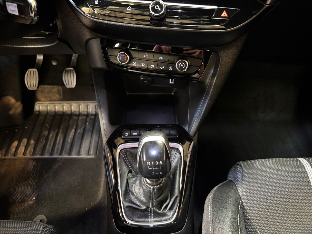 Opel Corsa GS 1.2T XHL MT6 S/S 100 CV - Foto 2