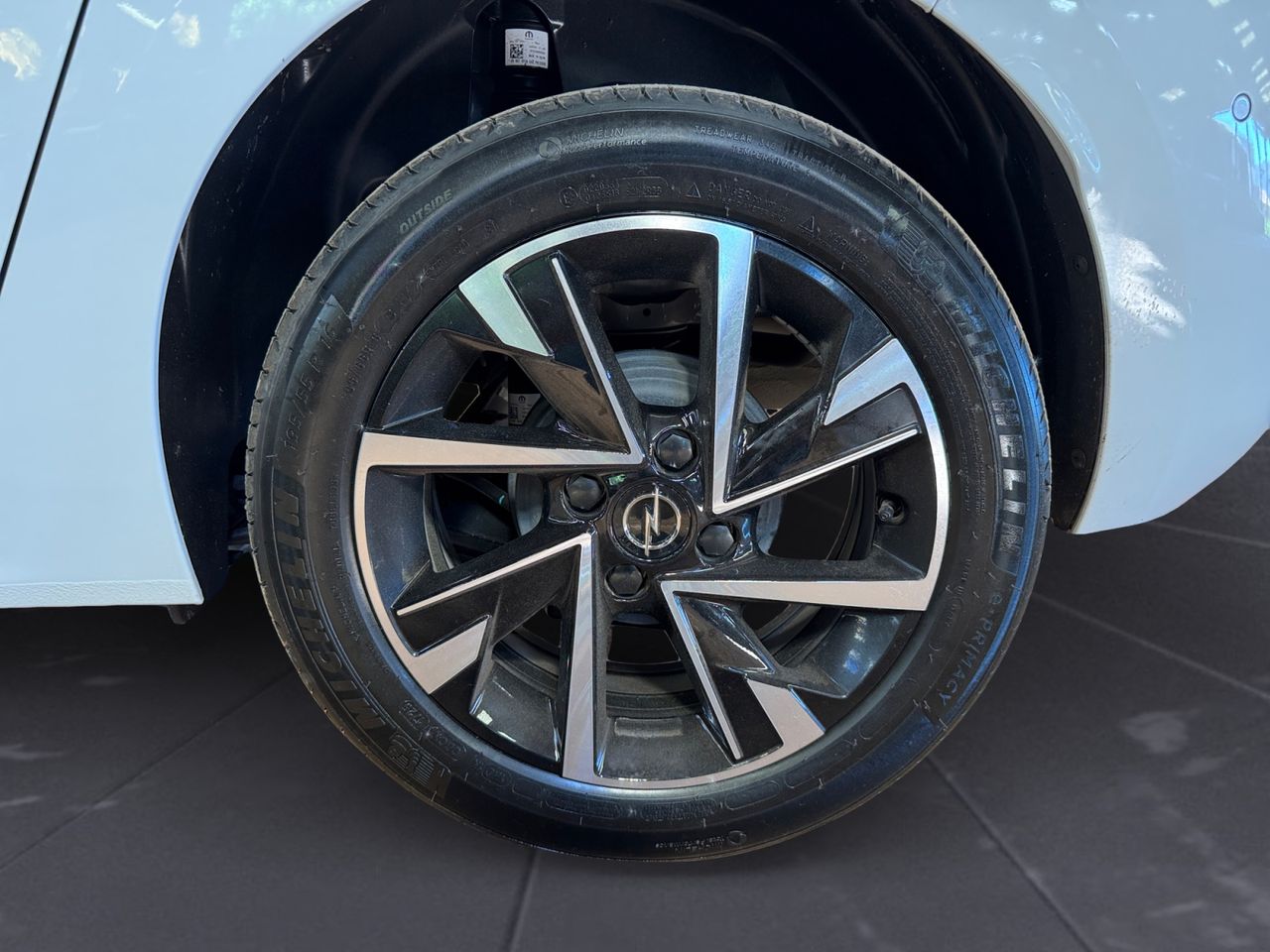 Opel Corsa GS 1.2T XHL MT6 S/S 100 CV - Foto 2