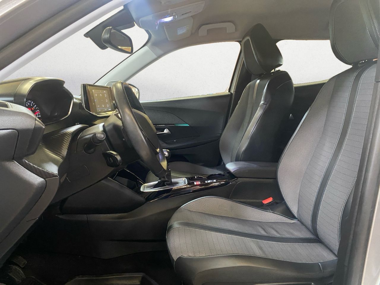 Peugeot 2008 ALLURE PACK PURE TECH 100 CV - Foto 2