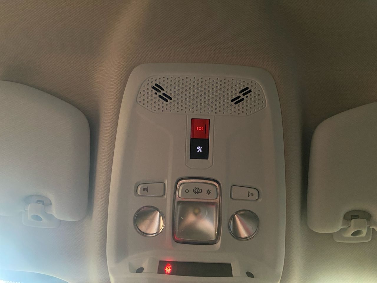 Peugeot 2008 ALLURE PACK PURE TECH 100 CV - Foto 2