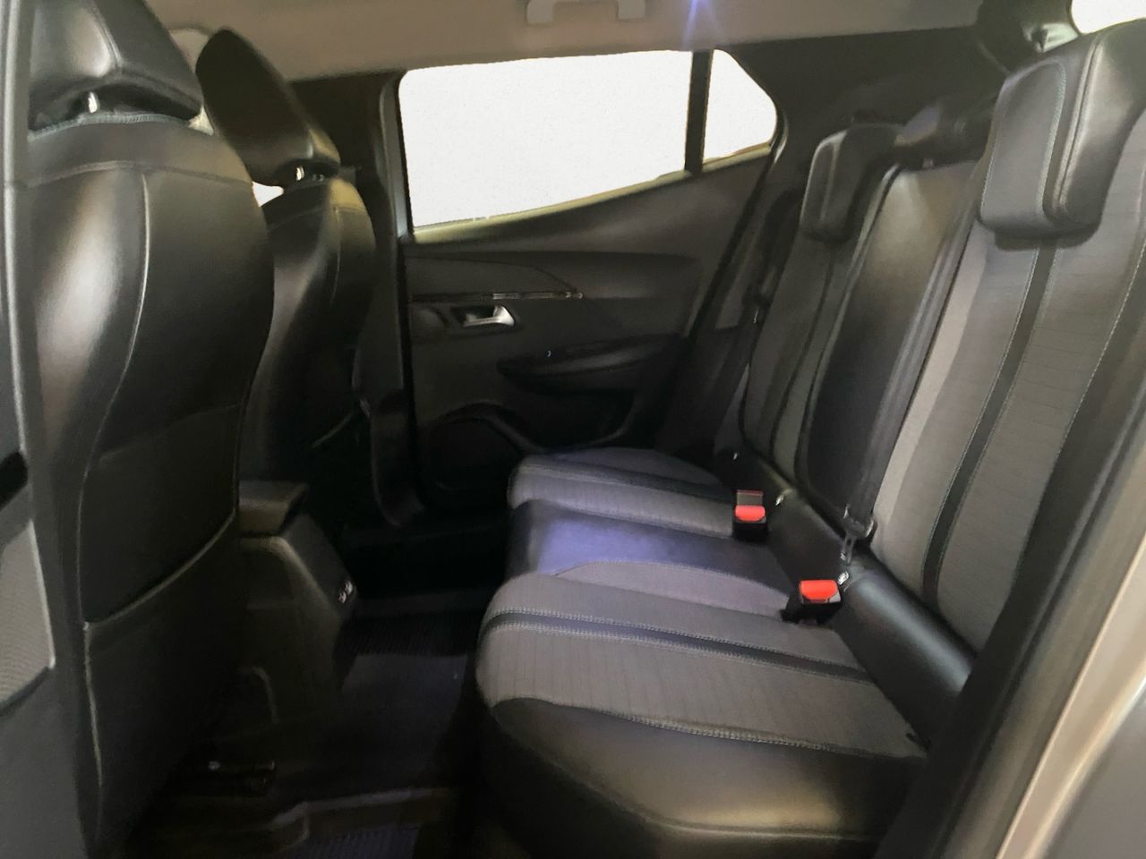 Peugeot 2008 ALLURE PACK PURE TECH 100 CV - Foto 2