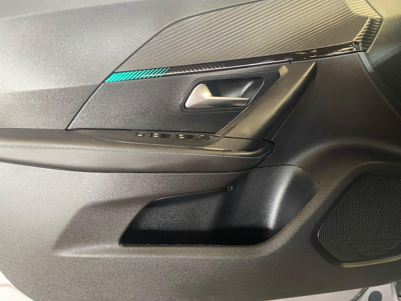 Peugeot 2008 ALLURE PACK PURE TECH 100 CV - Foto 2