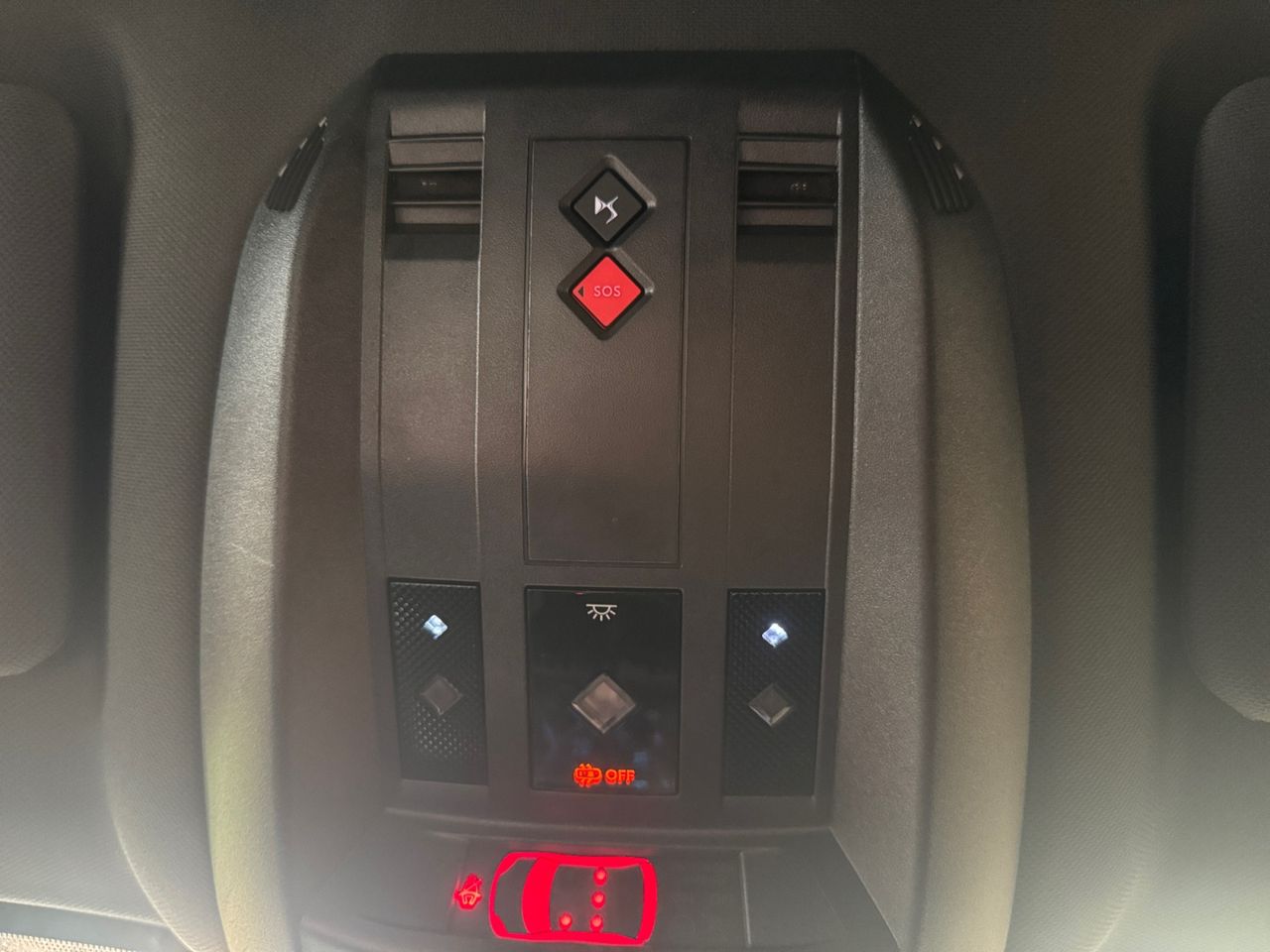 DS DS 7 Crossback E TENSE 225 PERFORMANCE LINE - Foto 2