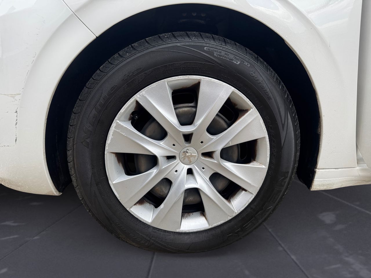 Peugeot 208 ACCESS BLUE HDI 75 CV - Foto 2