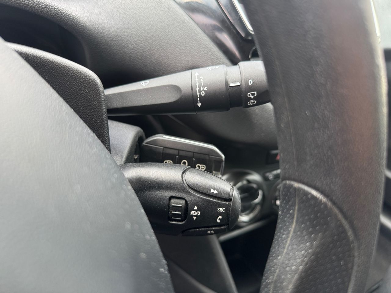 Peugeot 208 ACCESS BLUE HDI 75 CV - Foto 2