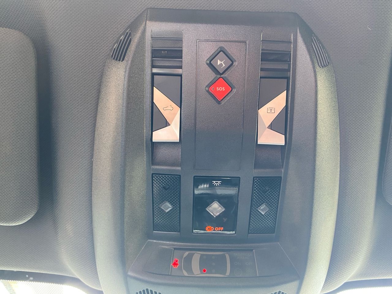 DS DS 7 Crossback E TENSE 300 4X4 LOUVRE - Foto 2