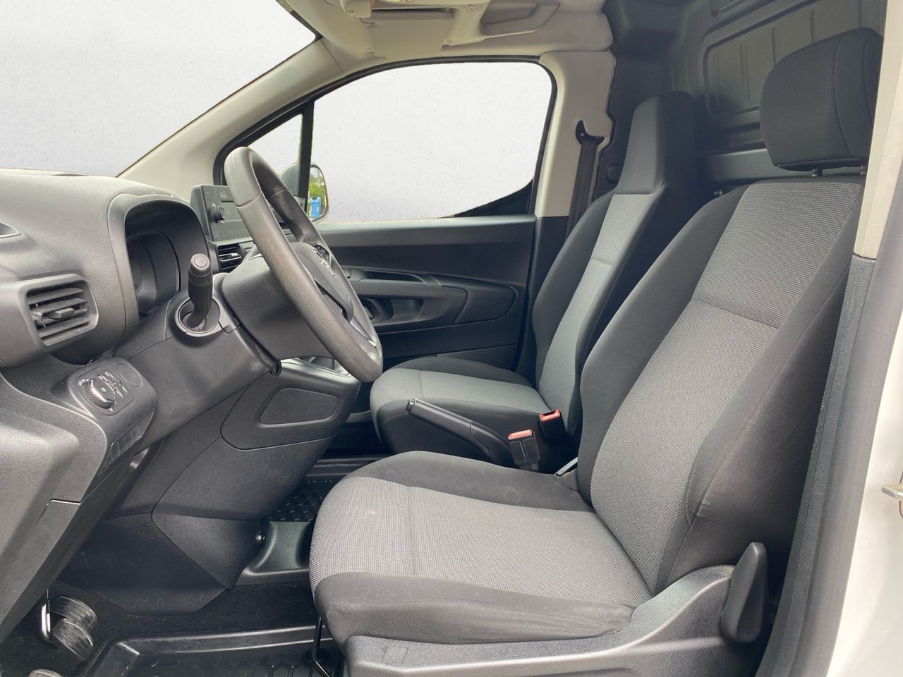 Opel Combo Cargo 1.5 TD 100 CV ACTIVE L H1 650 K - Foto 2