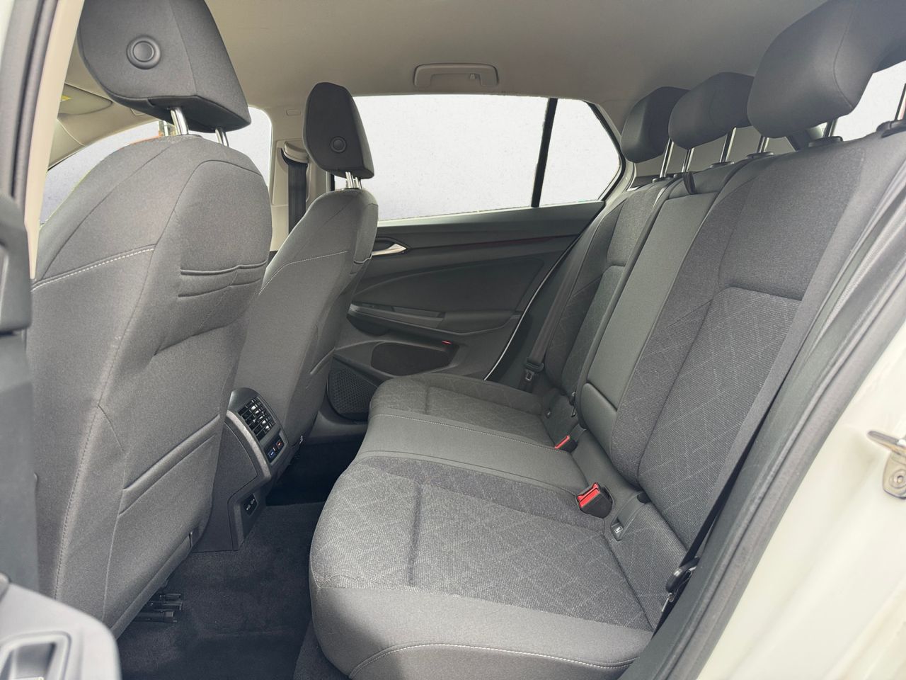 Volkswagen Golf 1.5 TSI LIFE 96 KW - Foto 2