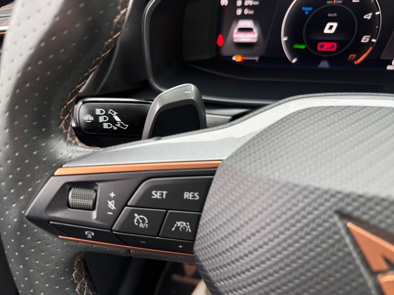 Cupra Formentor 1.4 e HYBRID 150 KW 204 CV DSG - Foto 2