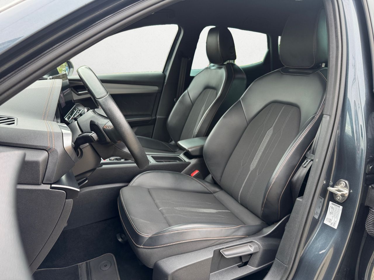 Cupra Formentor 1.4 e HYBRID 150 KW 204 CV DSG - Foto 2