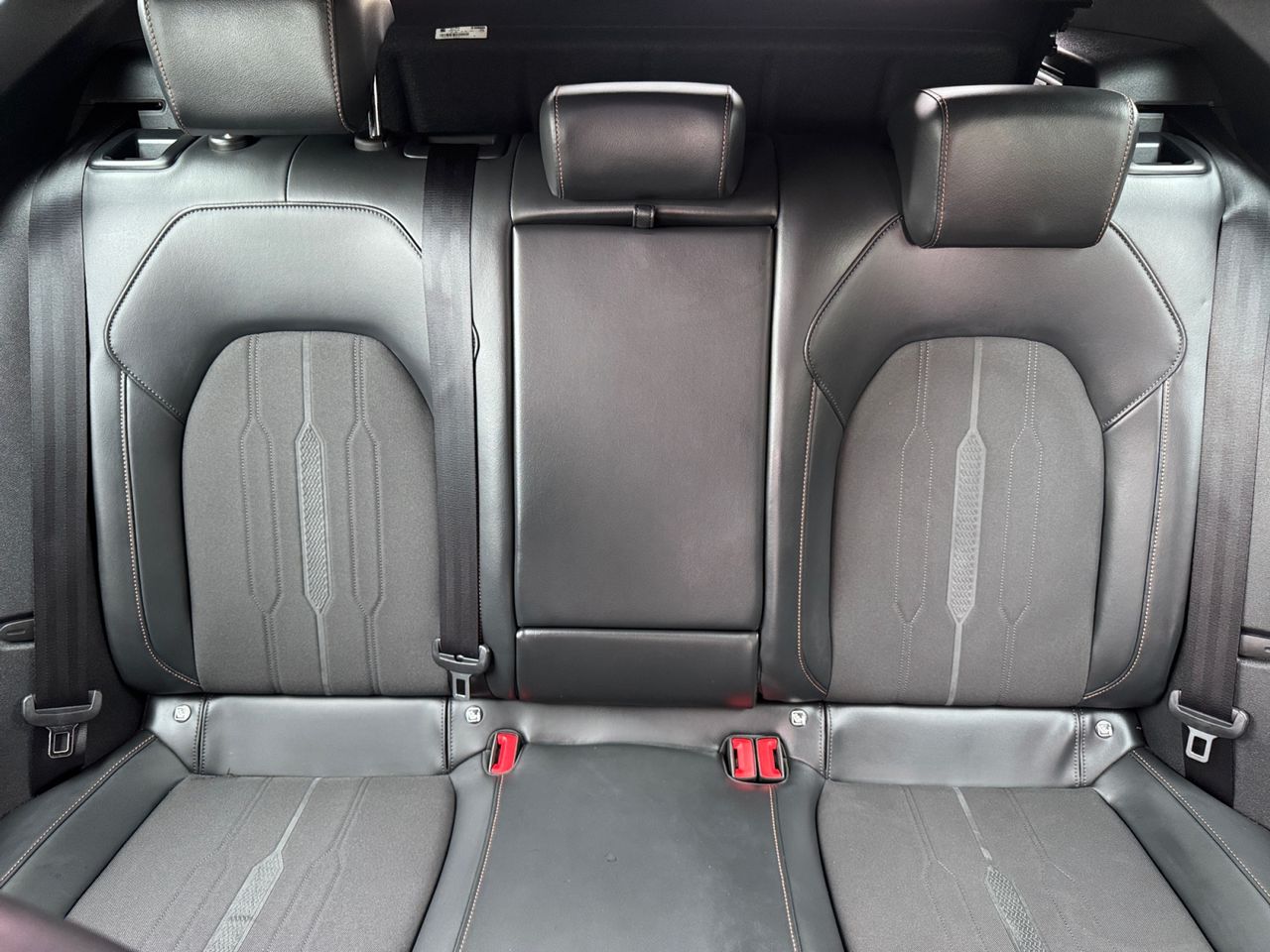 Cupra Formentor 1.4 e HYBRID 150 KW 204 CV DSG - Foto 2