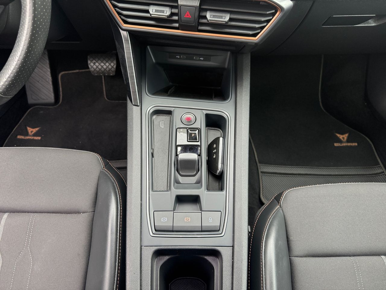 Cupra Formentor 1.4 e HYBRID 150 KW 204 CV DSG - Foto 2