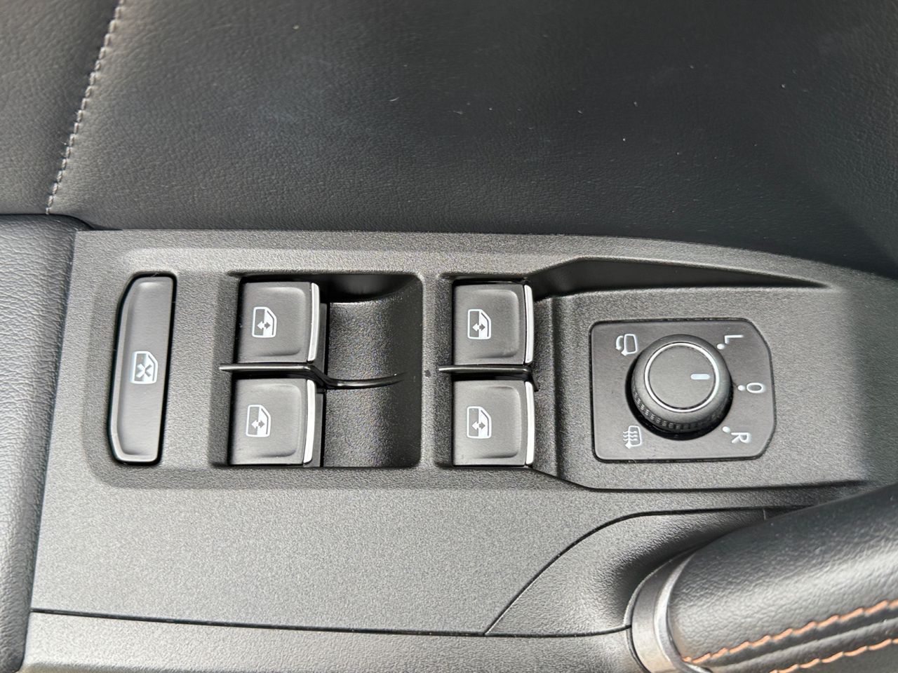 Cupra Formentor 1.4 e HYBRID 150 KW 204 CV DSG - Foto 2