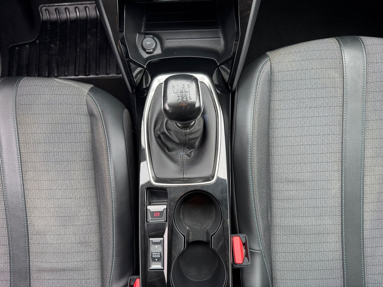 Peugeot 208 ALLURE PURE TECH 100 CV - Foto 2