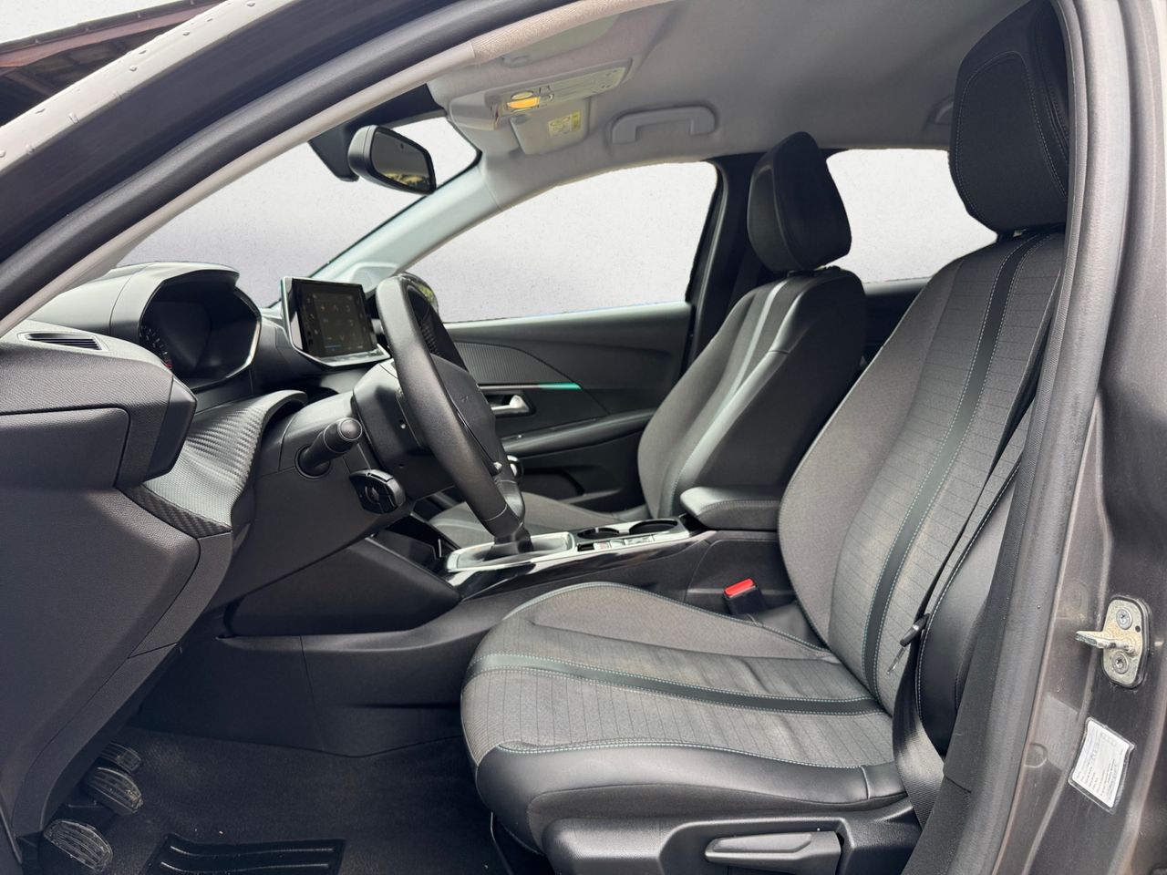 Peugeot 208 ALLURE PURE TECH 100 CV - Foto 2