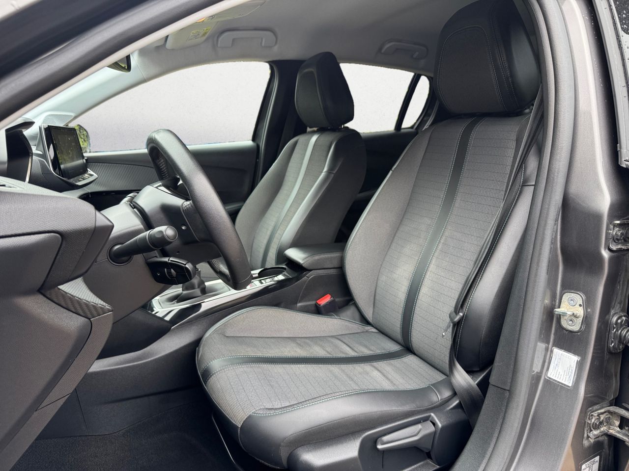 Peugeot 208 ALLURE PURE TECH 100 CV - Foto 2