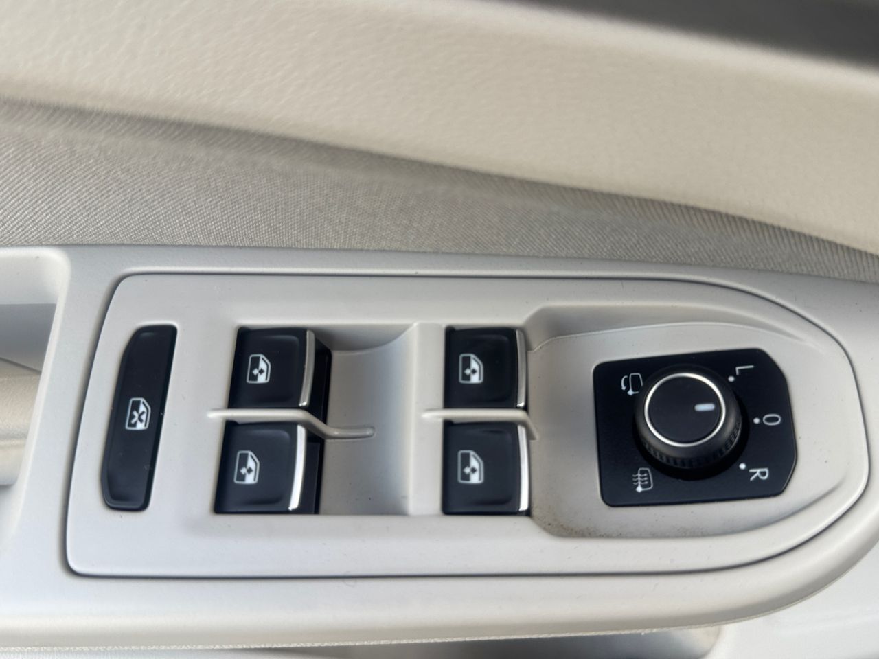 Volkswagen Golf LIFE 2.0 TDI 85 KW 115 CV - Foto 2