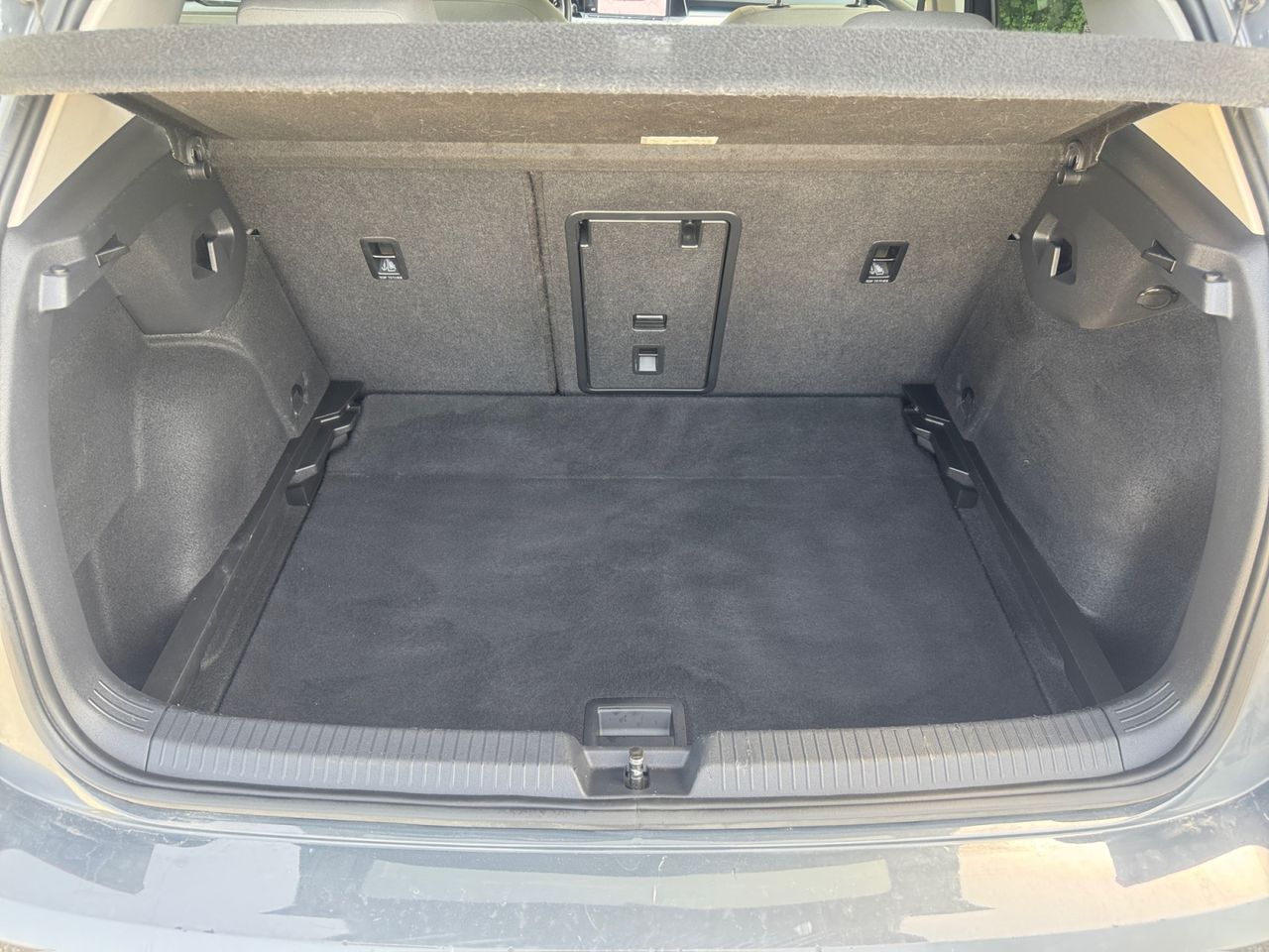 Volkswagen Golf LIFE 2.0 TDI 85 KW 115 CV - Foto 2