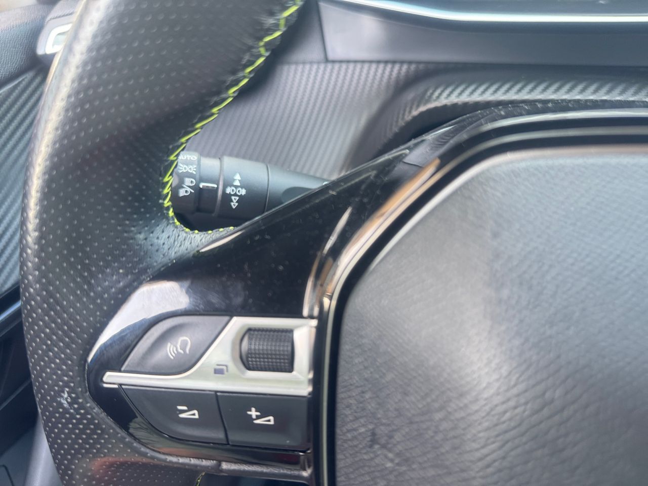 Peugeot e-2008 GT ELECTRICO 136 CV - Foto 2