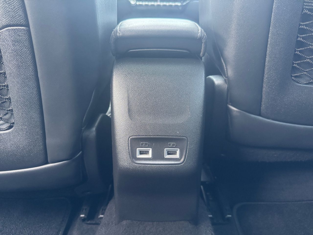 Peugeot e-2008 GT ELECTRICO 136 CV - Foto 2