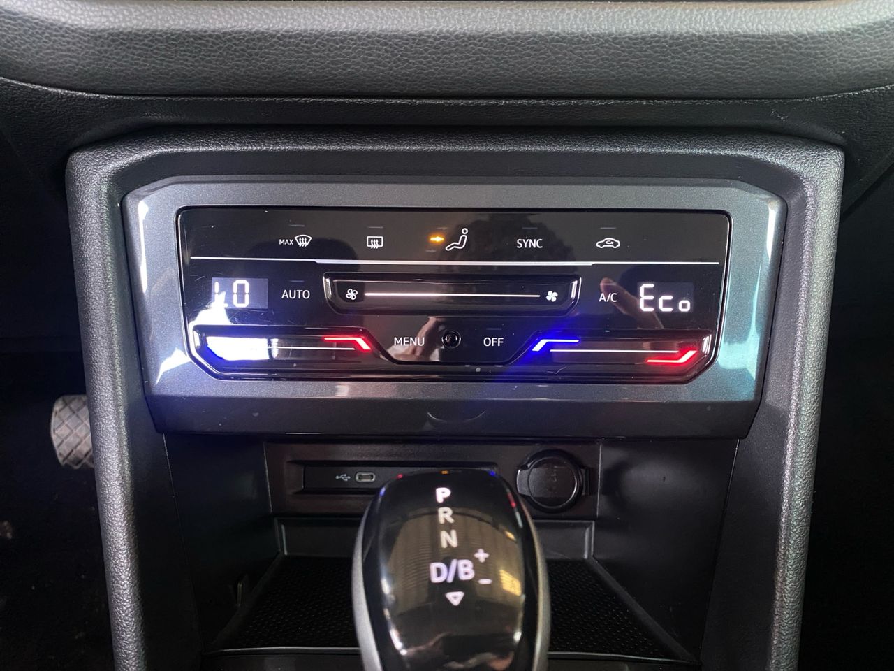 Volkswagen Tiguan LIFE 1.4 TSI HYBRID 180 KW 245 CV - Foto 2