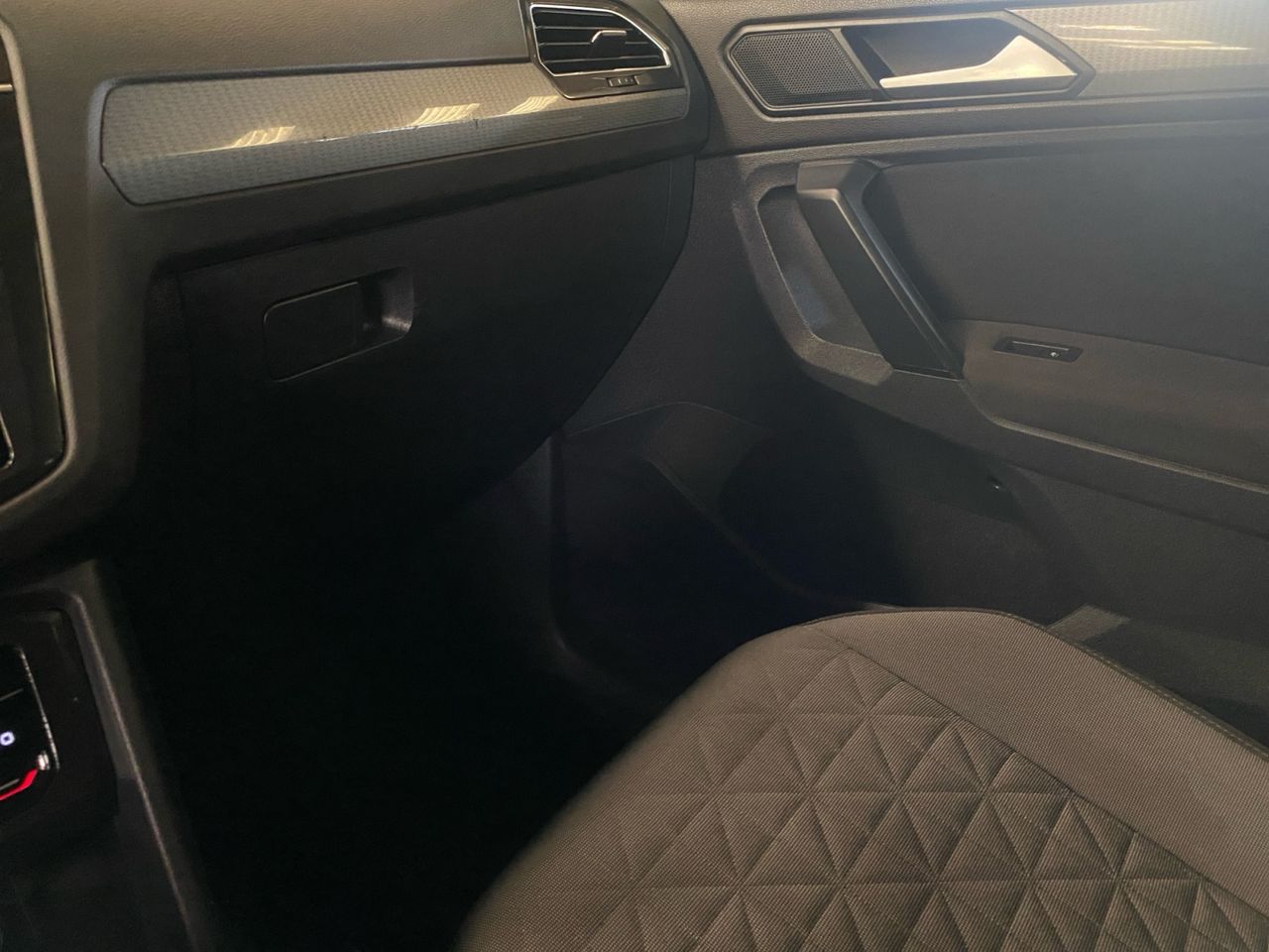 Volkswagen Tiguan LIFE 1.4 TSI HYBRID 180 KW 245 CV - Foto 2