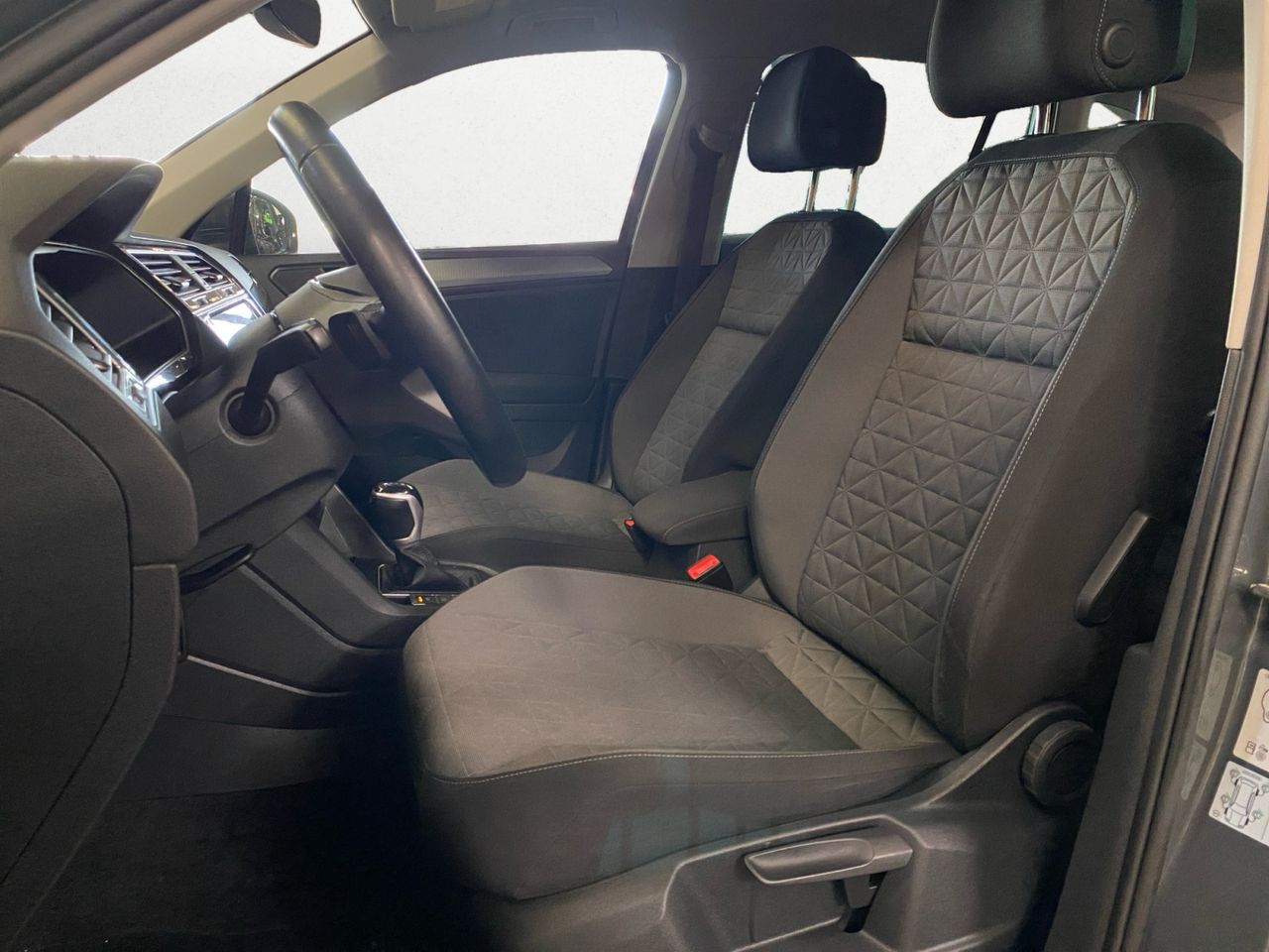 Volkswagen Tiguan LIFE 1.4 TSI HYBRID 180 KW 245 CV - Foto 2