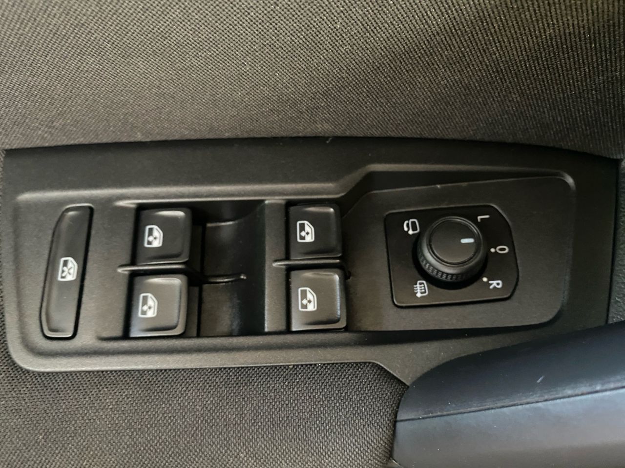 Volkswagen Tiguan LIFE 1.4 TSI HYBRID 180 KW 245 CV - Foto 2
