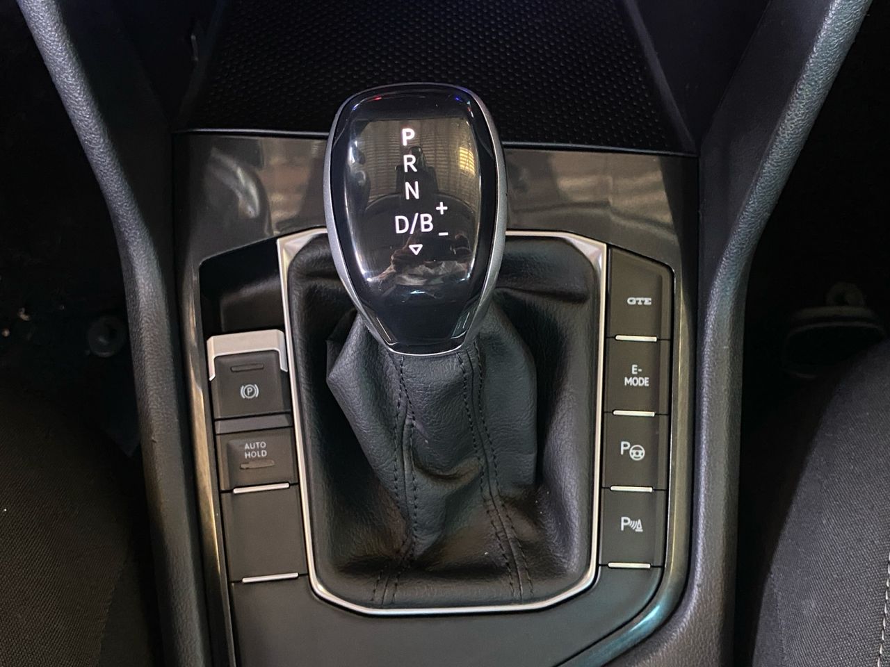 Volkswagen Tiguan LIFE 1.4 TSI HYBRID 180 KW 245 CV - Foto 2