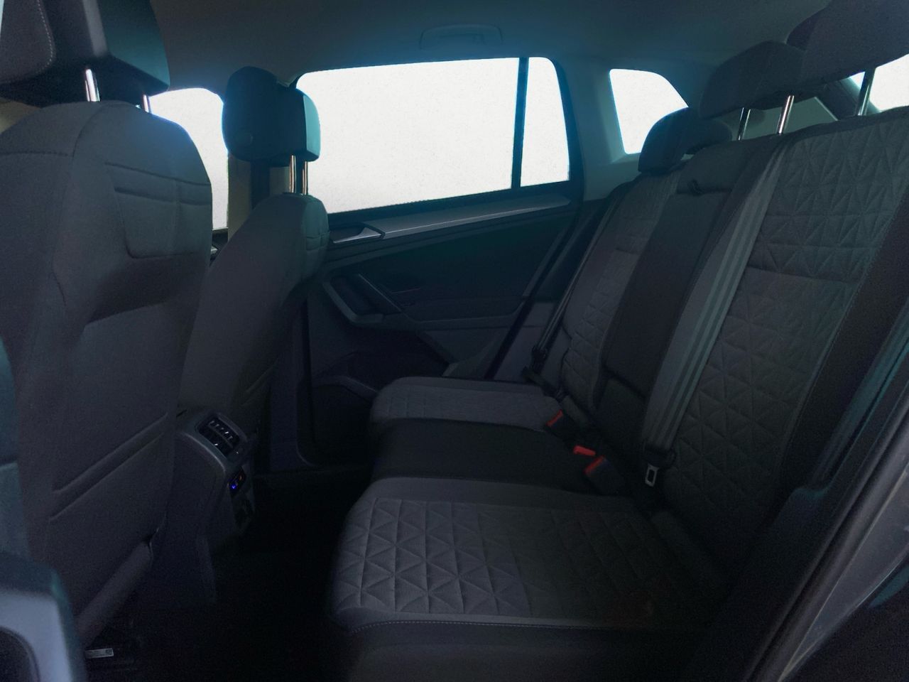 Volkswagen Tiguan LIFE 1.4 TSI HYBRID 180 KW 245 CV - Foto 2