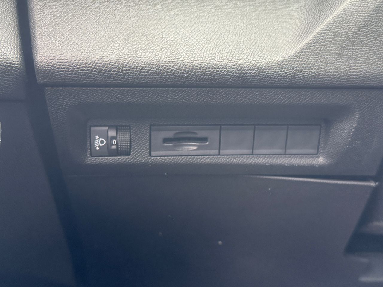 Peugeot 308 SW ALLURE BLUE HDI 130 CV EAT8 - Foto 2