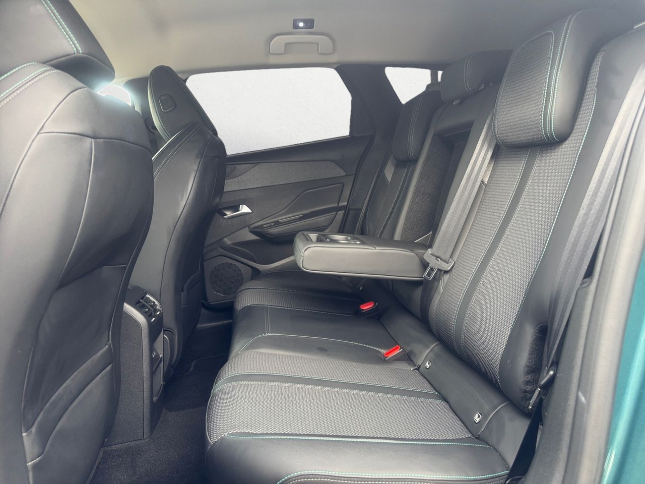 Peugeot 308 SW ALLURE BLUE HDI 130 CV EAT8 - Foto 2