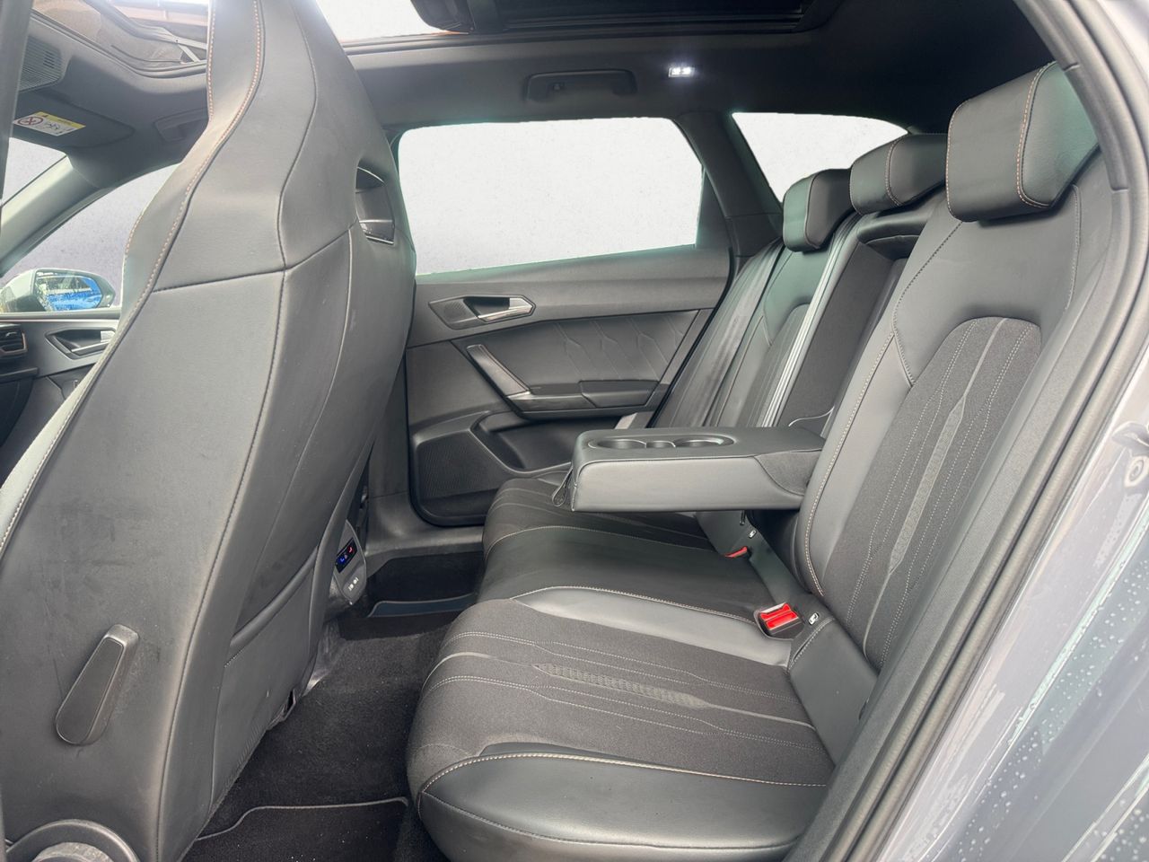 Cupra León SP PHEV 245 CV - Foto 2